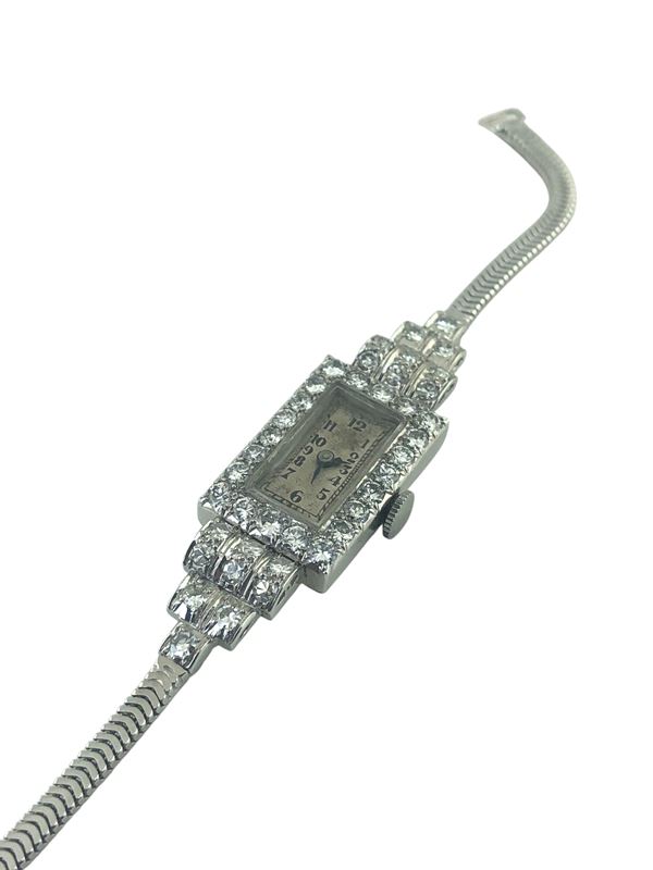 UNSIGNED ART DECO WATCH  (CIRCA 1930)  - Auction Fine Jewels And Lady's Watches - Christophe Auction