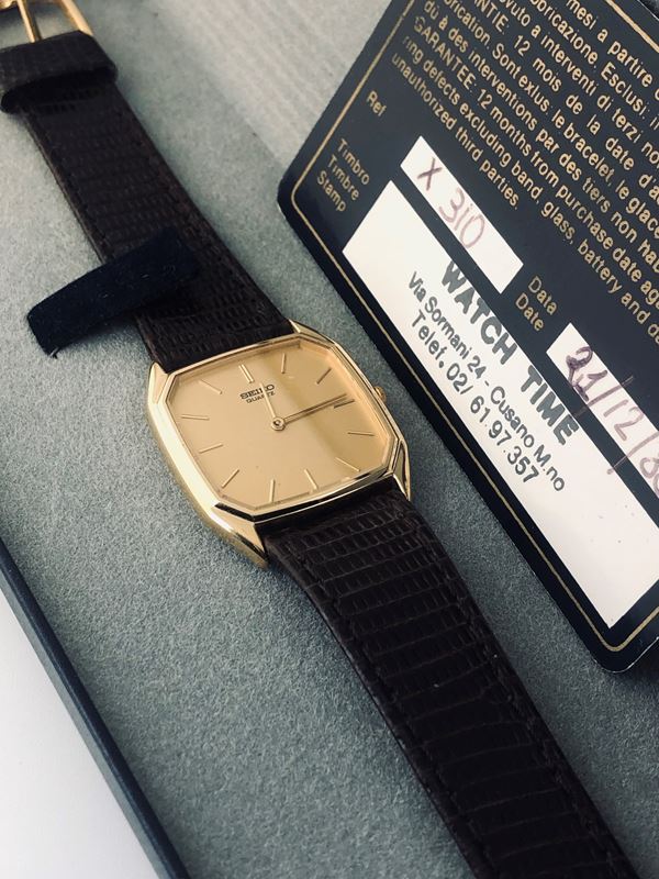 SEIKO quartz