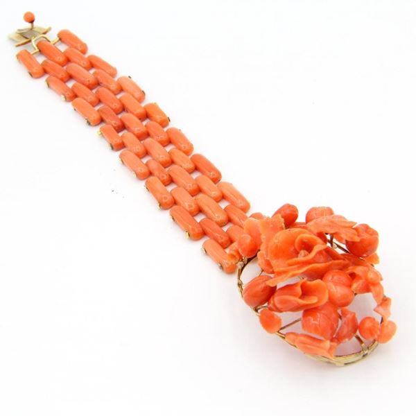 19 th CENTURY CORAL BRACELET
