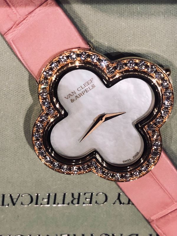 VAN CLEEF & ARPELS