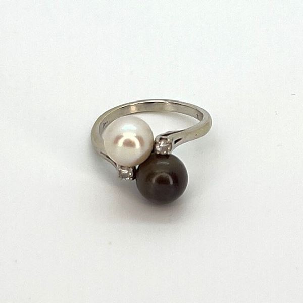 WHITE GOLD PEARL RING