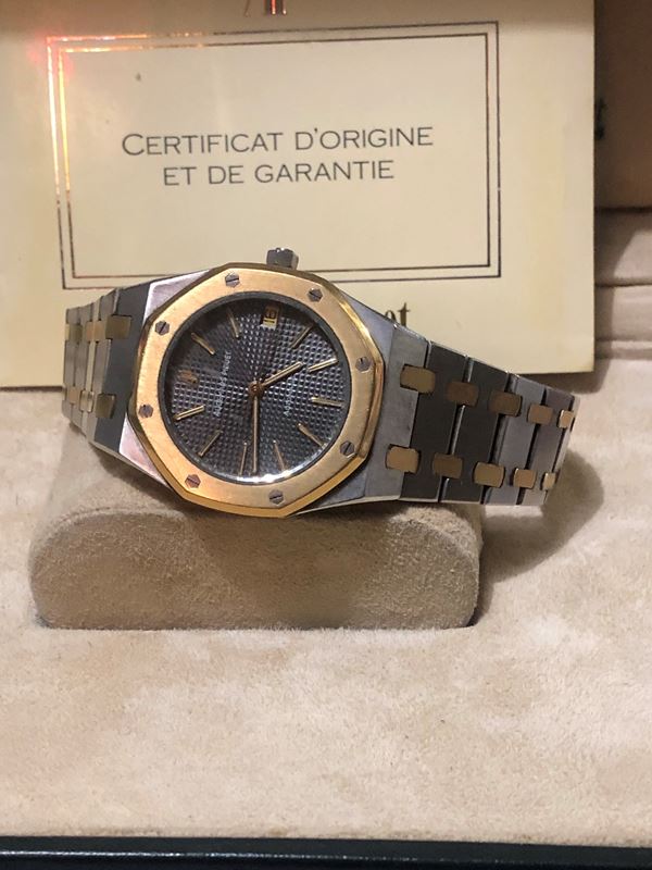 AUDEMARS PIGUET R0YAL OAK - Ref SA H100