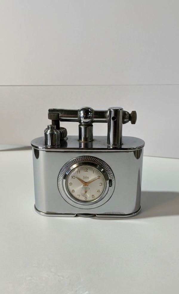 DESK LIGHTER CIRCA 1940