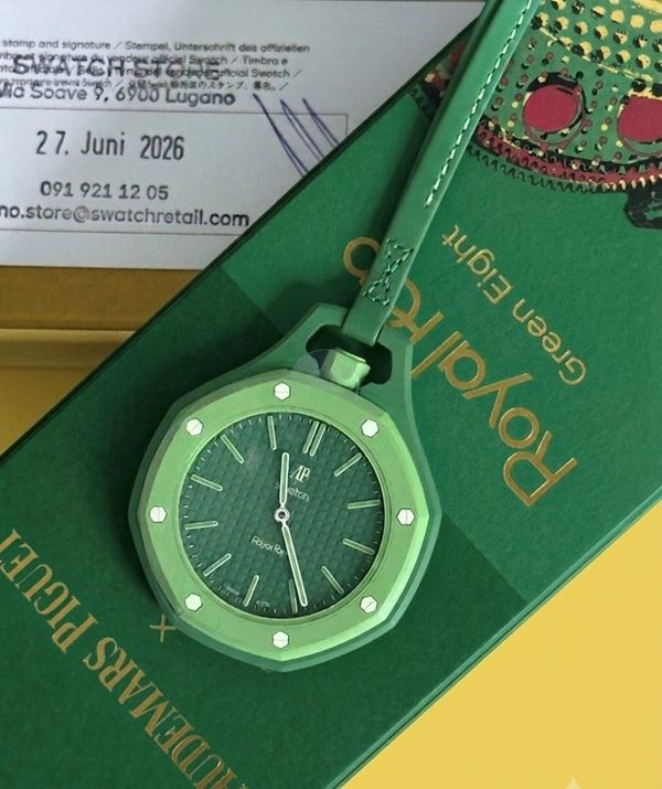 ROYAL POP  "Green Eight" Lépi