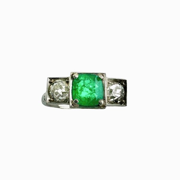 EMERALD AND DIAMOND RING  CIRCA 1930